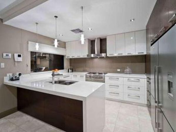 path of a modern kitchen (5)