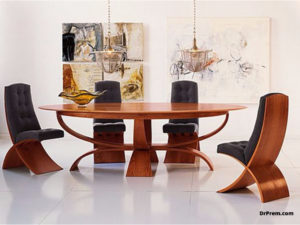 The leaf-shaped oval dining table